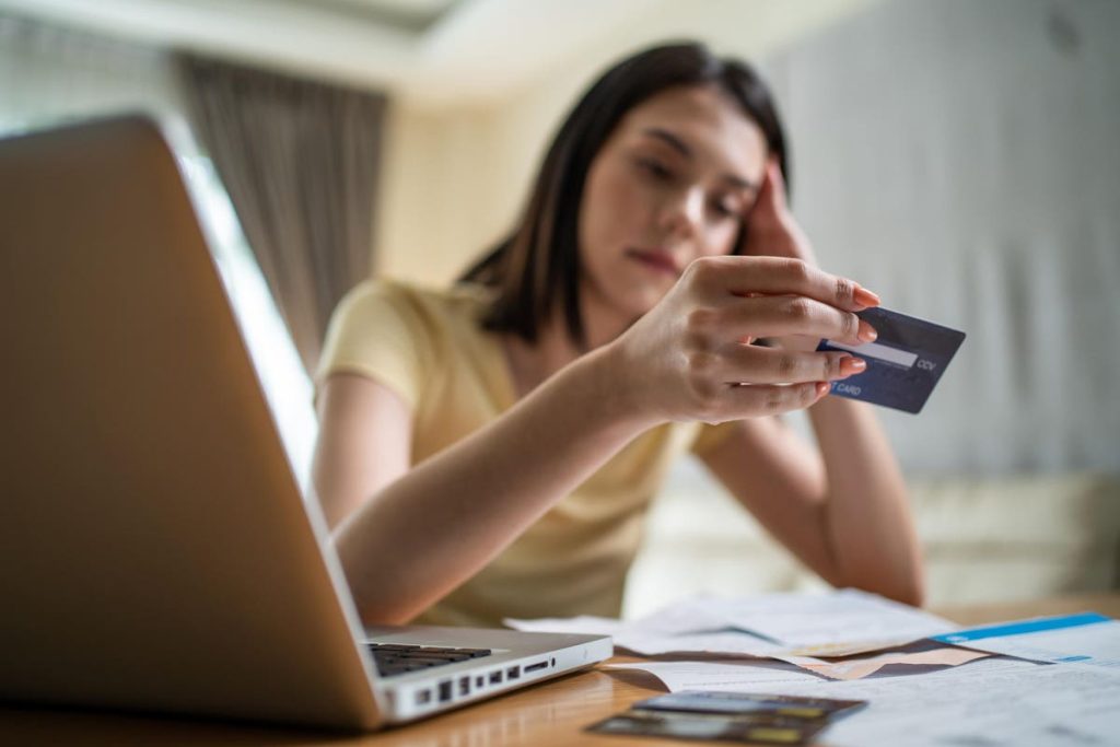 The Link Between Credit Card Usage And Stress; Card Deliquencies Keep Rising