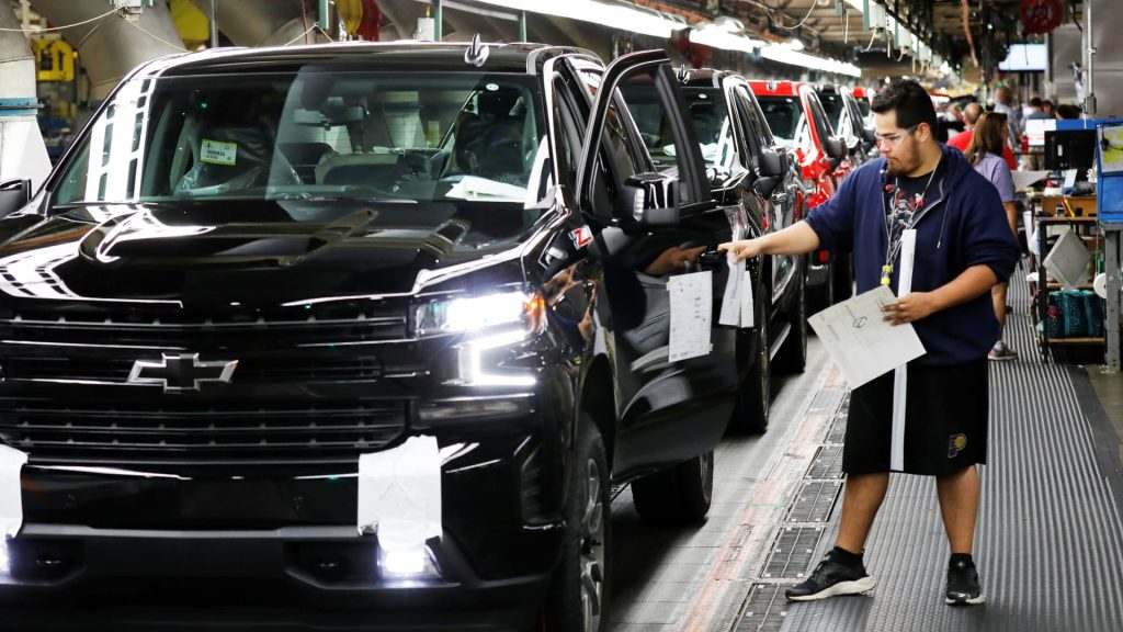 GM to invest $632 million to produce next-generation pickups in Indiana