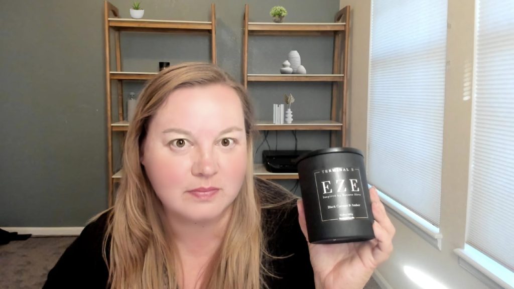 47-year-old mom’s ‘totally passive’ side hustle makes $2,700 a month: When I don’t work, ‘the money still keeps coming in’