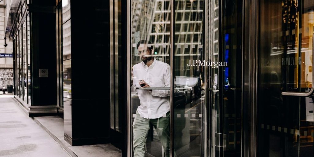 Big Banks Boost Dividends After Passing Fed’s Stress Test