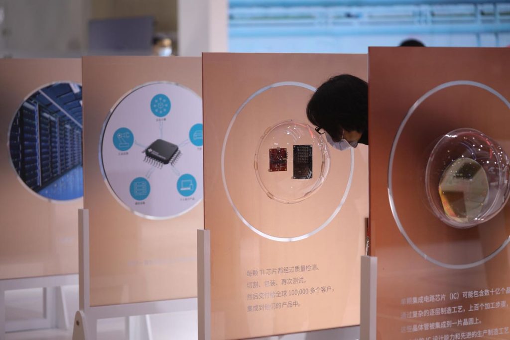 What’s The Outlook Like For Apple Vendors’ Stocks?