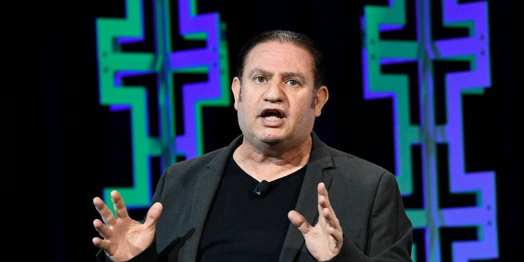 Mullen vows to ‘take action’ against illegal short sellers, and stock bounces