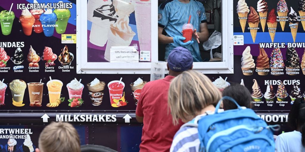 U.S. wages and salary gains moderate in second quarter