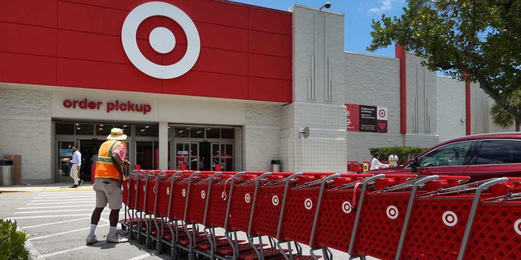 Home Depot, Walmart and Target Report Earnings This Week. What to Expect.