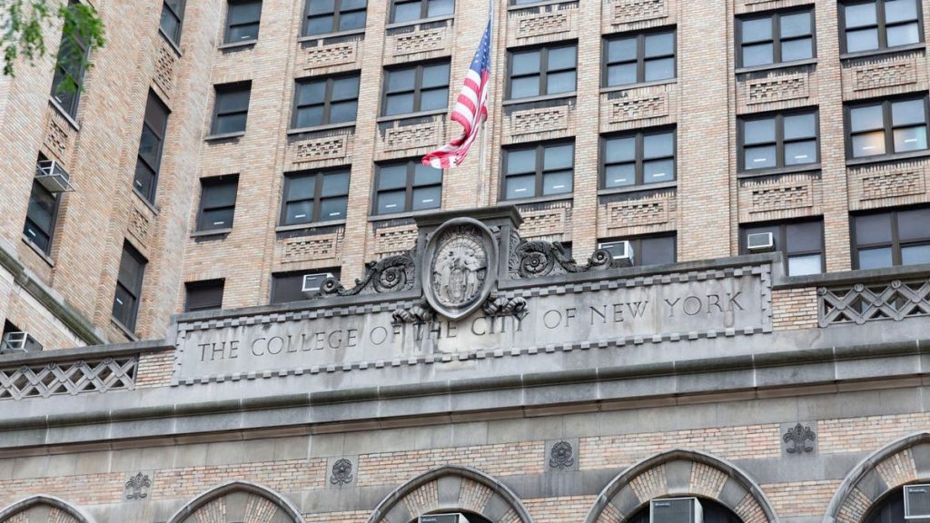 25 Colleges That Deliver A High Bang For Your Tuition Buck