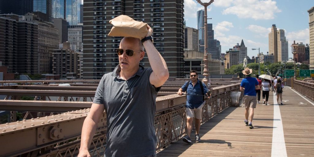 Consumer sentiment falls for second month in a row, but Americans also see inflation slowing