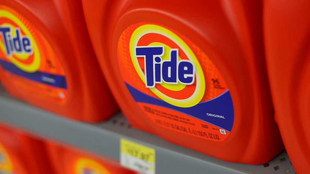 Procter & Gamble tops earnings, revenue estimates even as volume falls again