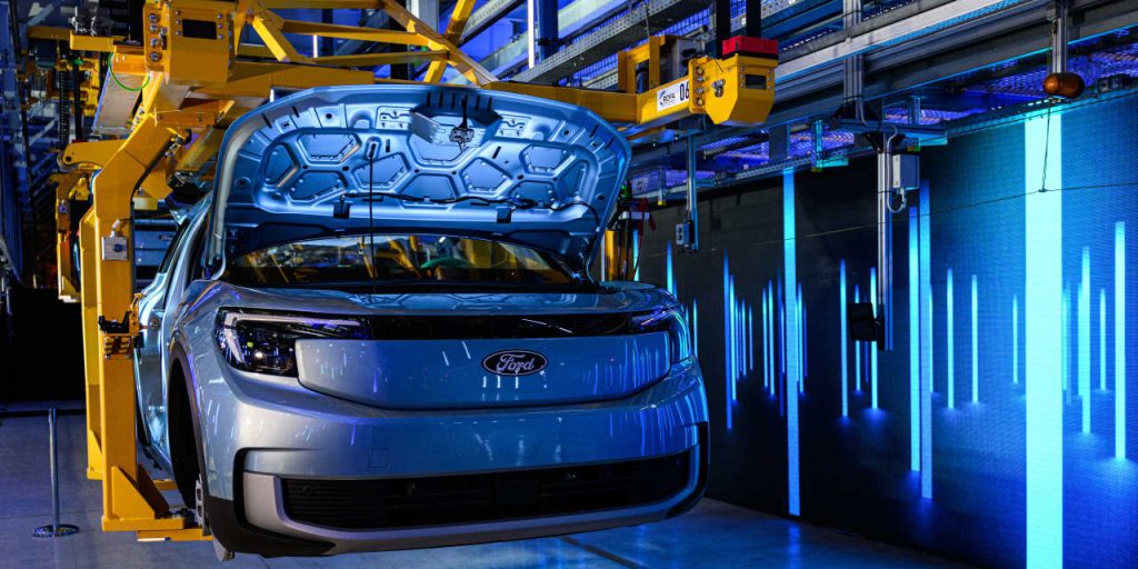 Ford Earnings Miss Estimates. The Stock Is Slumping as Strike Costs Start to Bite.