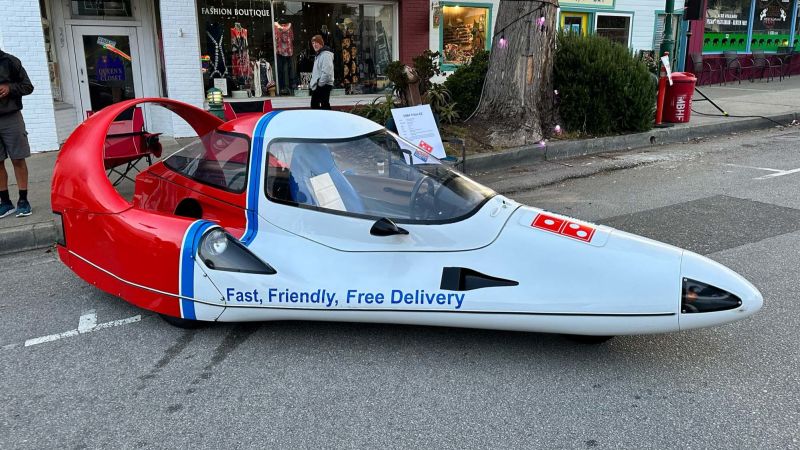This 1980s Domino’s delivery car looks like a spaceship, and you can buy it