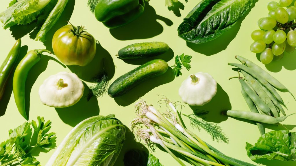 4 simple ways to eat for longevity in the new year, according to a Harvard nutrition expert