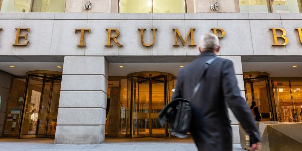 Donald Trump tightens grip on landmark Manhattan skyscraper at center of New York court case