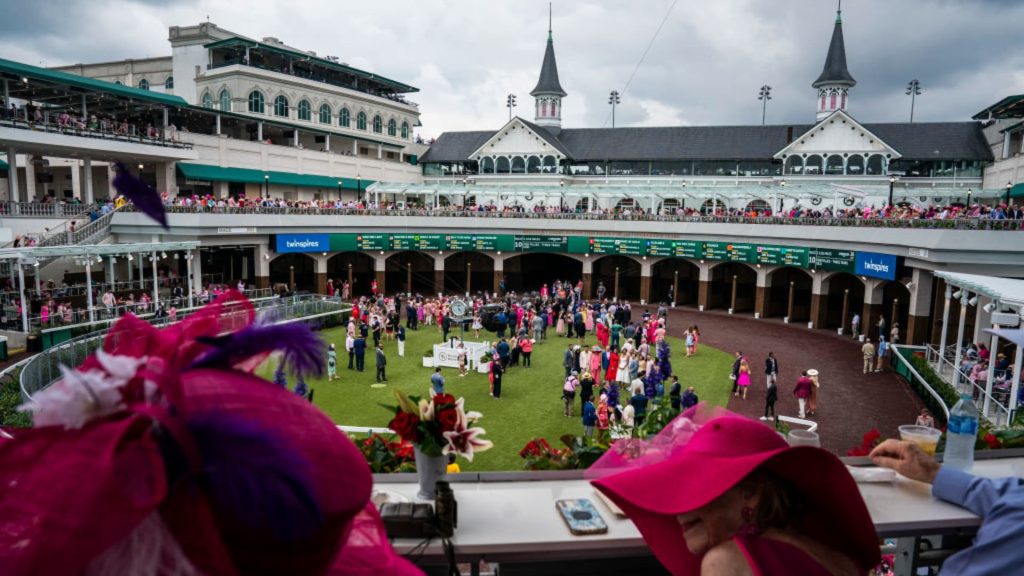 Mystik Dan wins 150th Kentucky Derby by a nose in a 3-horse photo finish at Churchill Downs